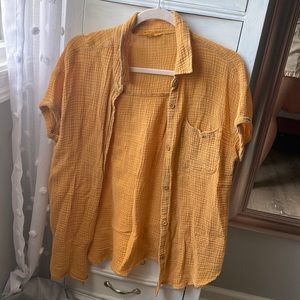 Yellow short sleeve button up